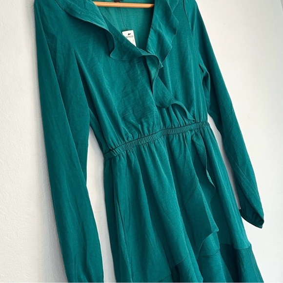 Express Emerald Green Ruffle Long-Sleeve Mini Dress - Picture 7 of 9